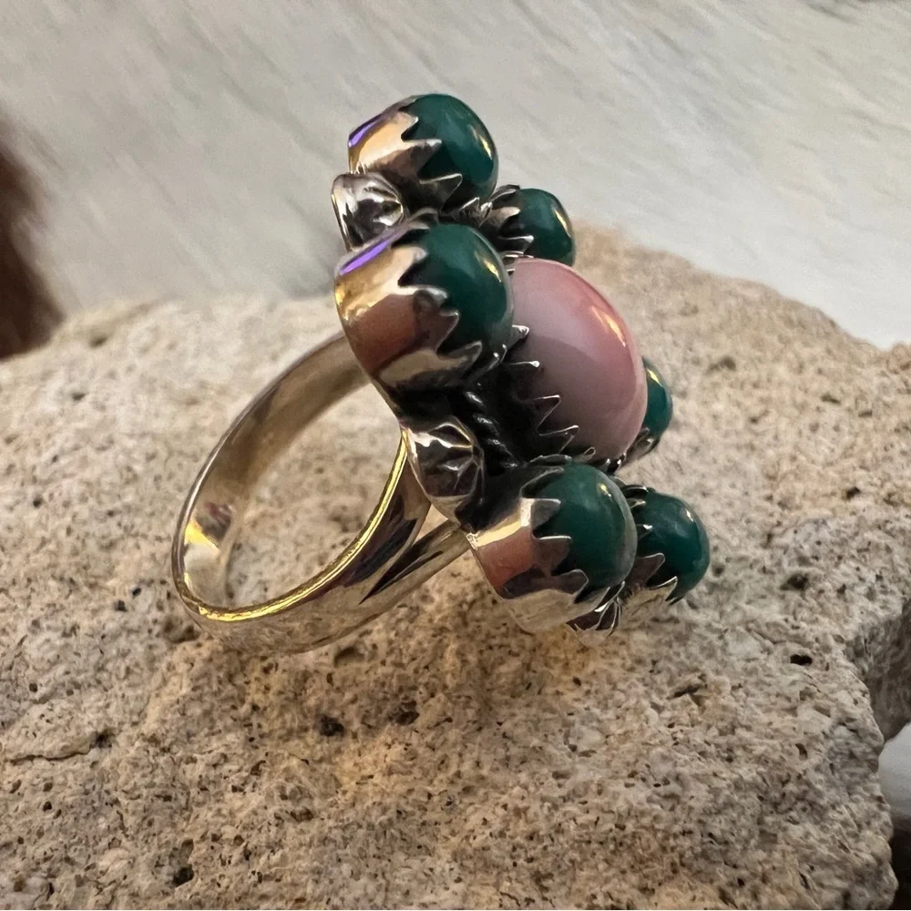 ❤️ Queen Pink Conch & Kingman Turquoise 925 Navajo Style Cluster Ring Size 6.75